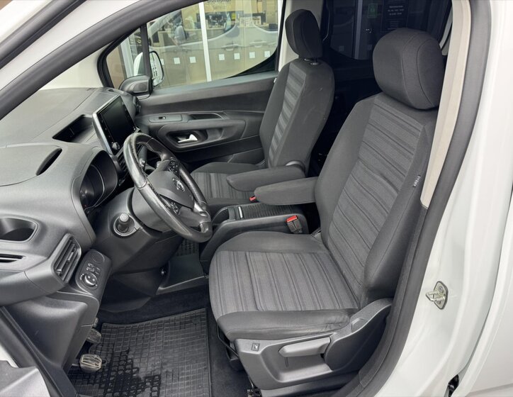 Opel Combo MPV 1,5 l 96 kw