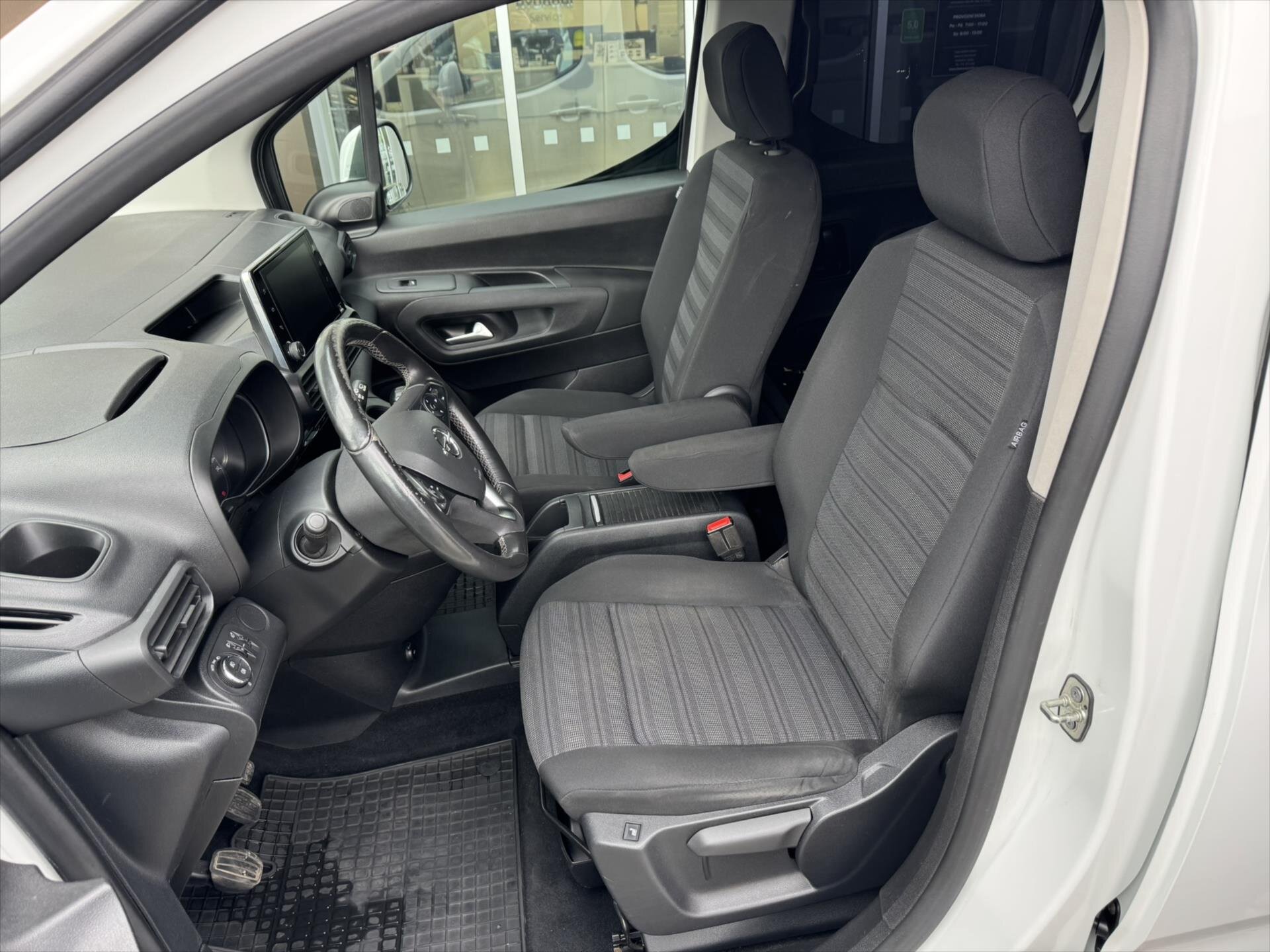 Opel Combo MPV 1,5 l 96 kw