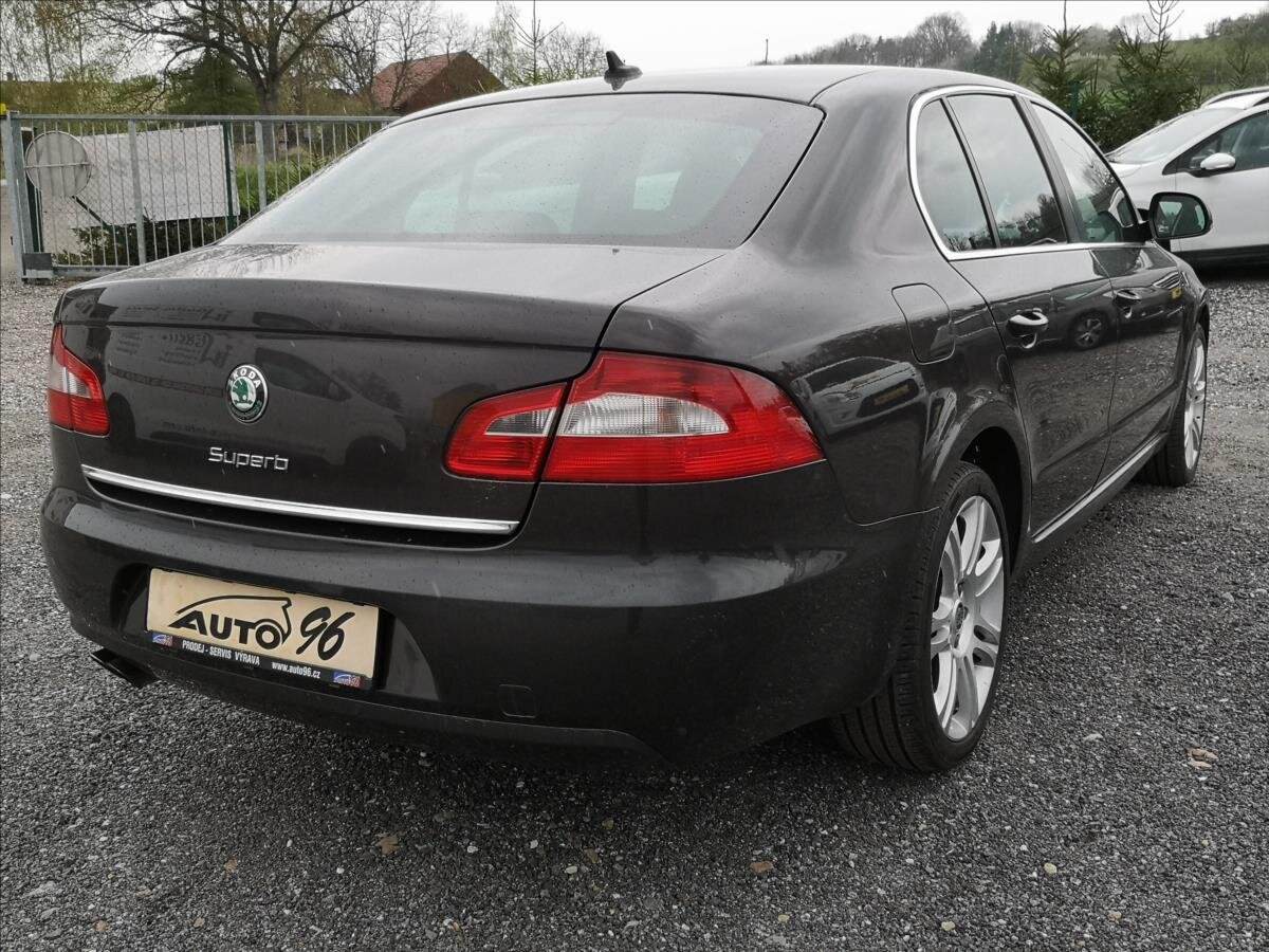 Škoda Superb Sedan / Limuzína 2,0 l 147 kw