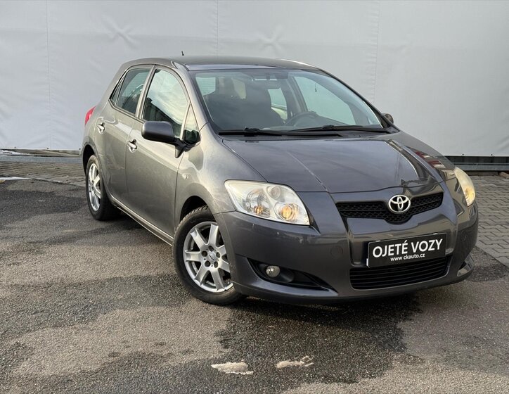 Toyota Auris Hatchback 1,6 l 91 kw