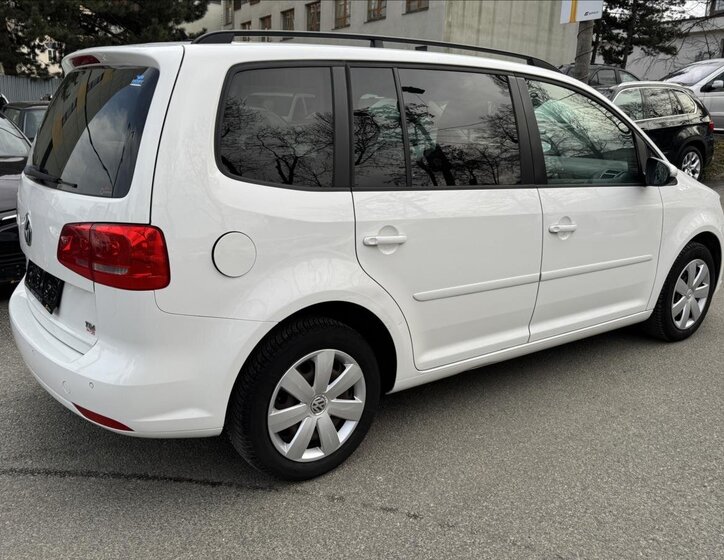 Volkswagen Touran MPV 1,6 l 77 kw