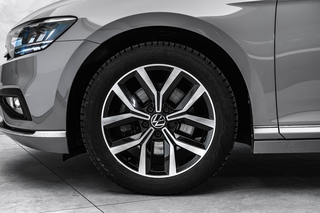 Volkswagen Passat Sedan 1,5 l 110 kw