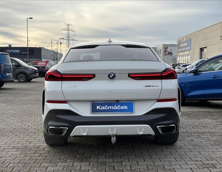 BMW X6 4