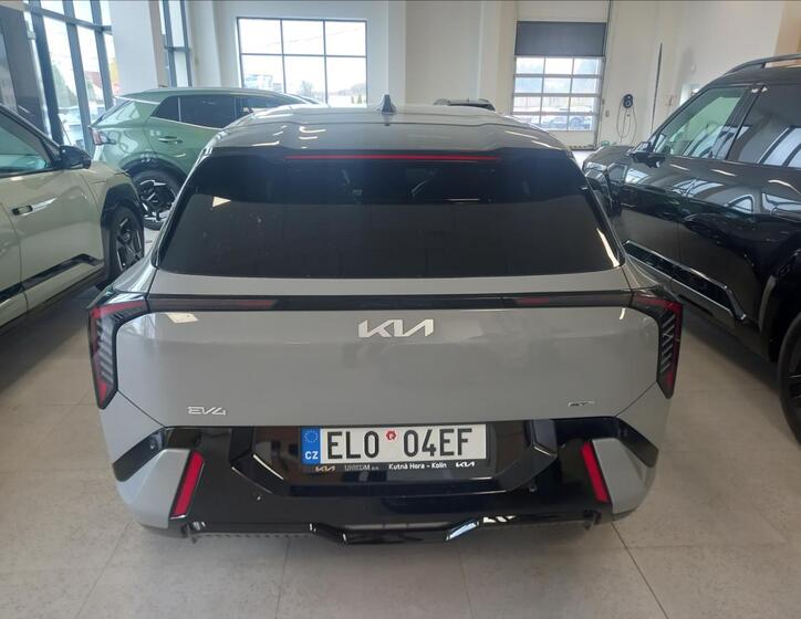 KIA Ostatní 4