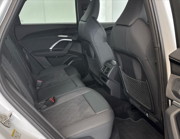 Audi Q5 SUV / Terénní 2,0 l 150 kw