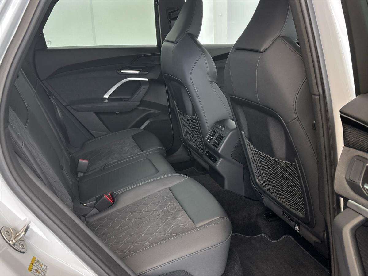 Audi Q5 SUV / Terénní 2,0 l 150 kw