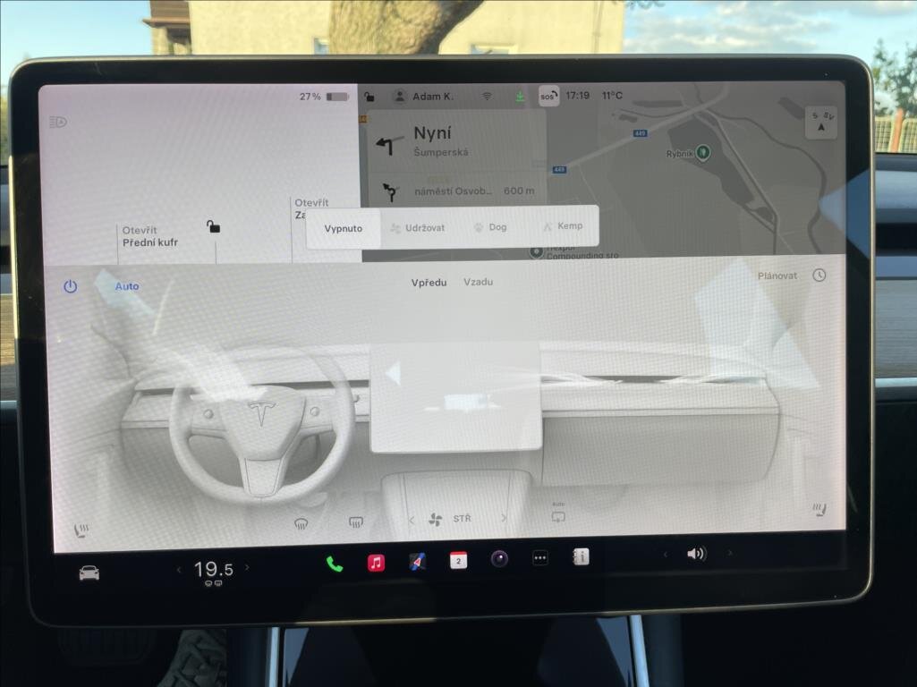 Tesla Model 3 Sedan 0,0 239 kw