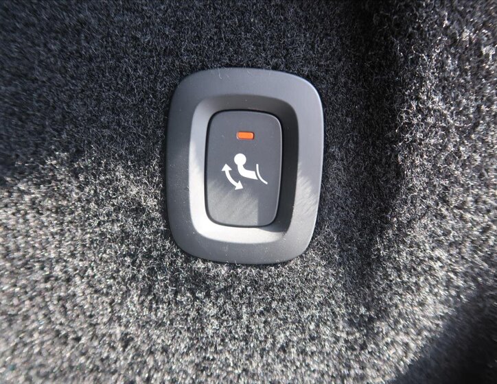 Volvo XC60 SUV / Terénní 2,0 l 145 kw