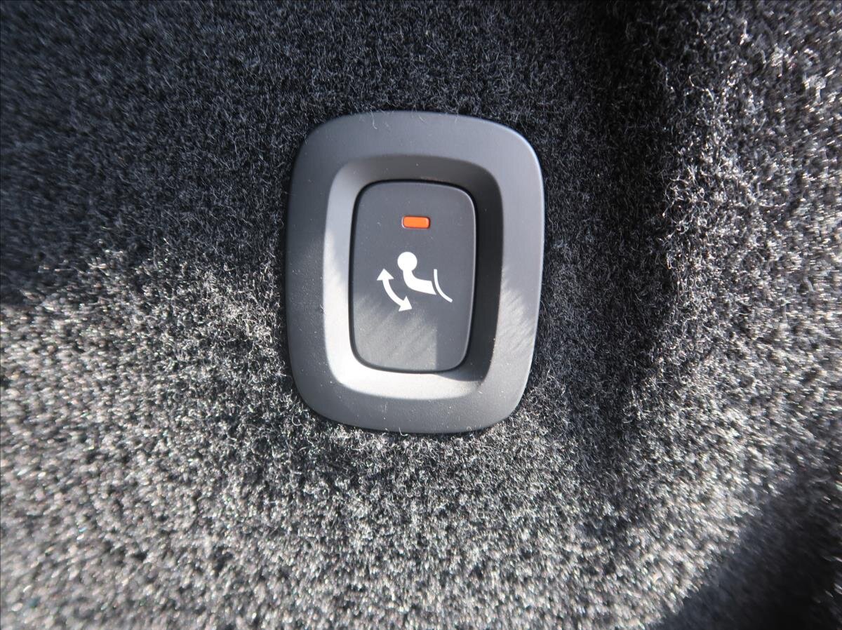 Volvo XC60 SUV / Terénní 2,0 l 145 kw