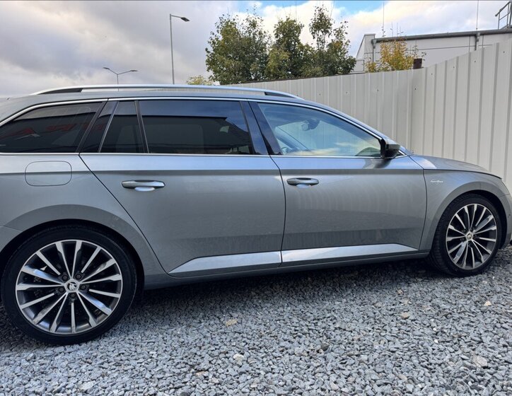 Škoda Superb 17