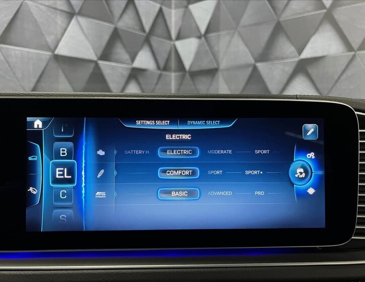 Mercedes-Benz GLE SUV 3,0 l 455 kw