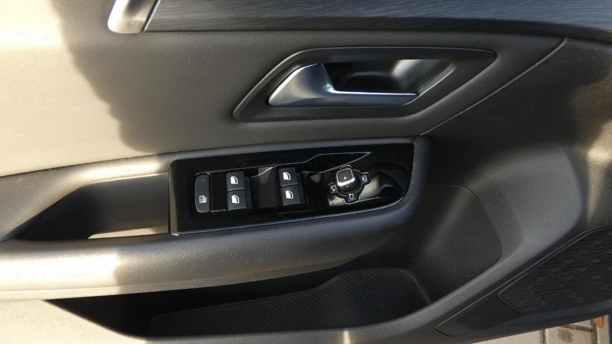 Citroën C5 X Liftback 1,6 l 133 kw