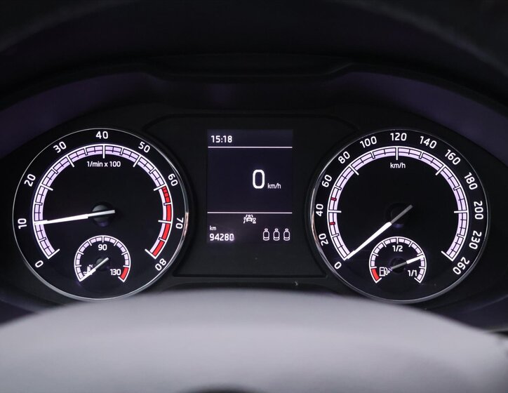 Škoda Karoq SUV / Terénní 999,0 85 kw