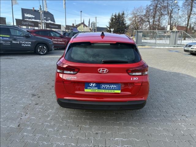 Hyundai i30 Kombi 1,5 l 70 kw