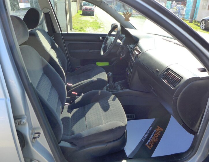 Volkswagen Golf Hatchback 1,9 l 74 kw