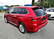 Mitsubishi Outlander 6