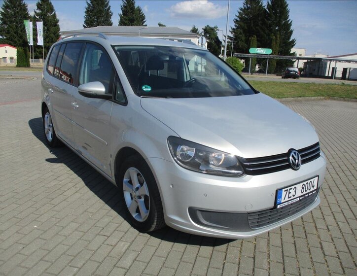 Volkswagen Touran Kombi 1,2 l 77 kw