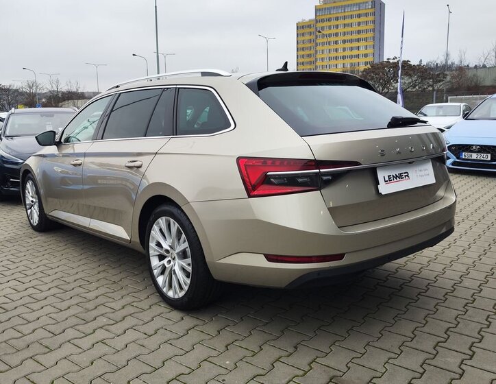 Škoda Superb 7