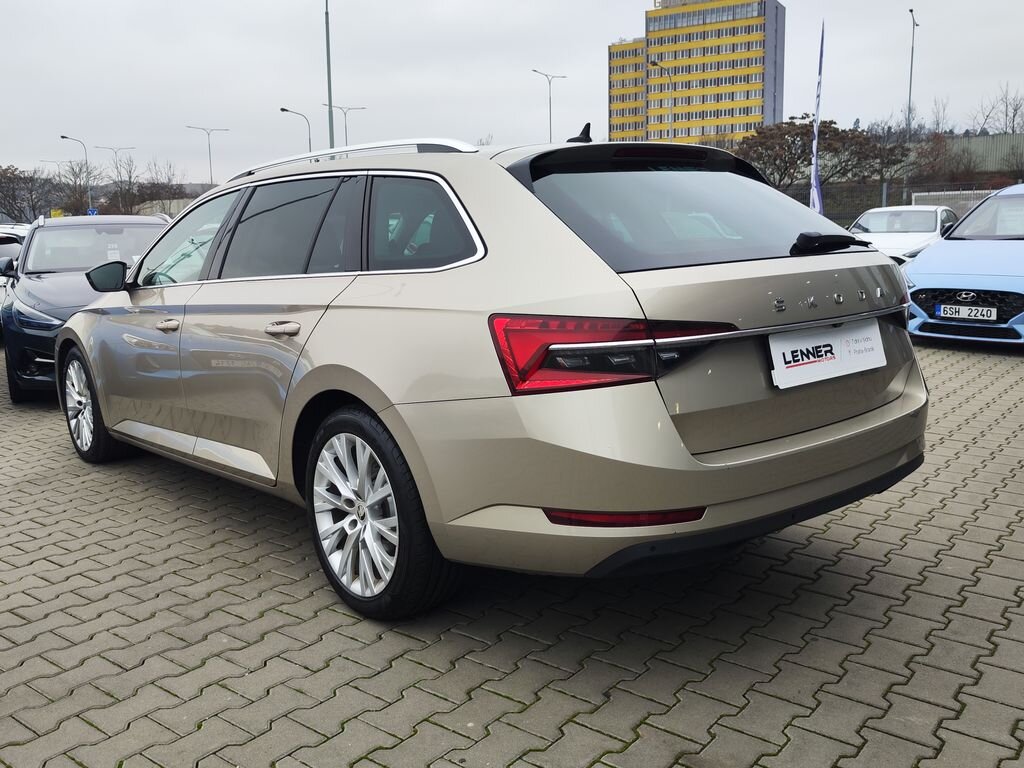 Škoda Superb