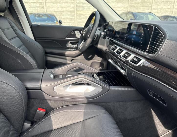 Mercedes-Benz GLS 13