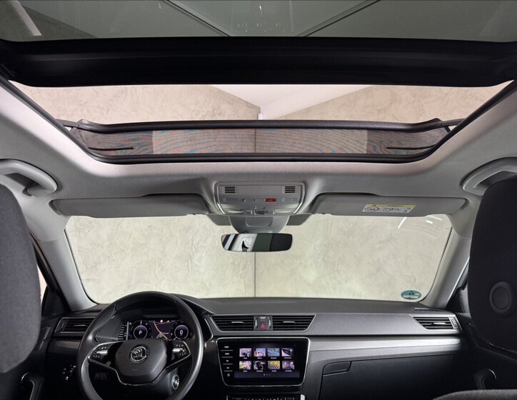 Škoda Superb Kombi 1,4 l 160 kw