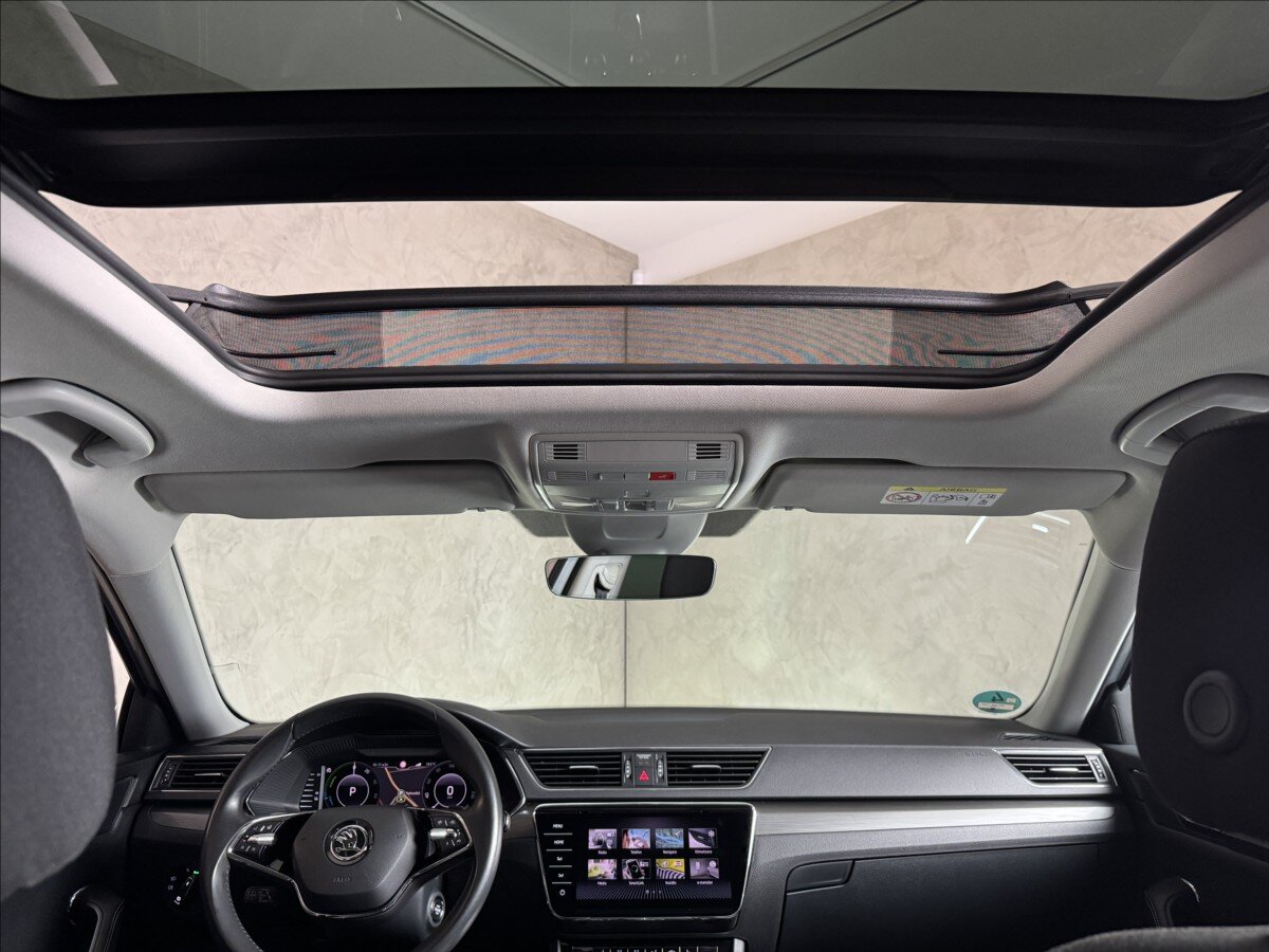 Škoda Superb Kombi 1,4 l 160 kw