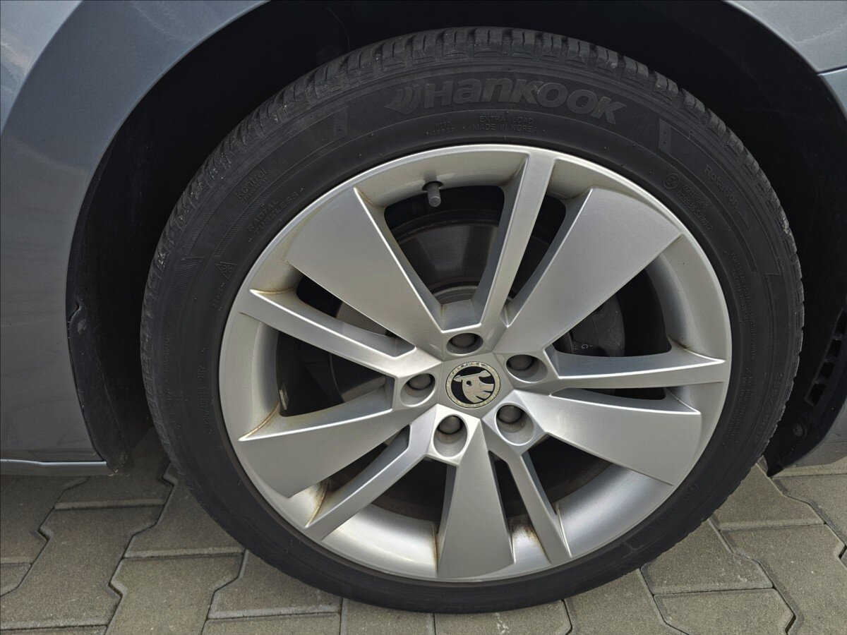 Škoda Superb Kombi 2,0 l 140 kw