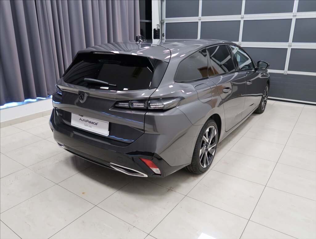 Peugeot 308 Kombi 1,5 l 96 kw