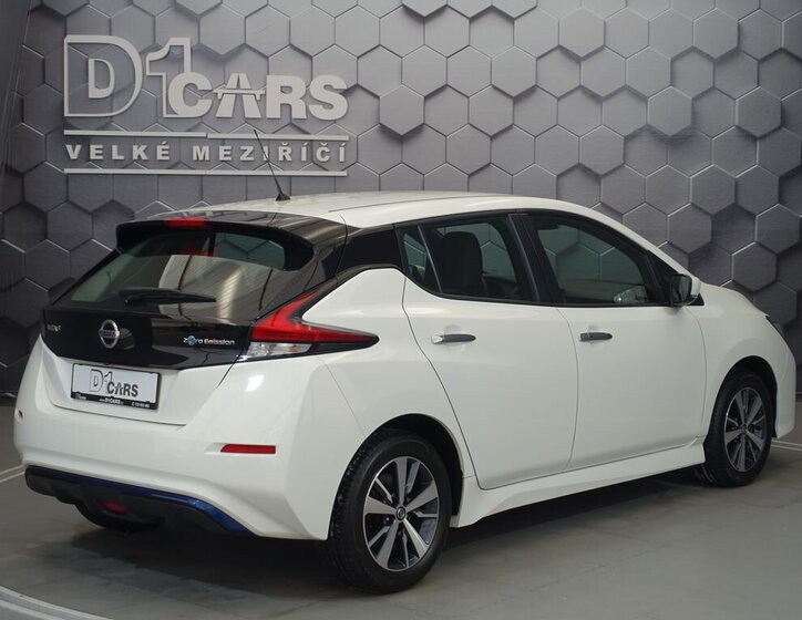 Nissan Leaf 6