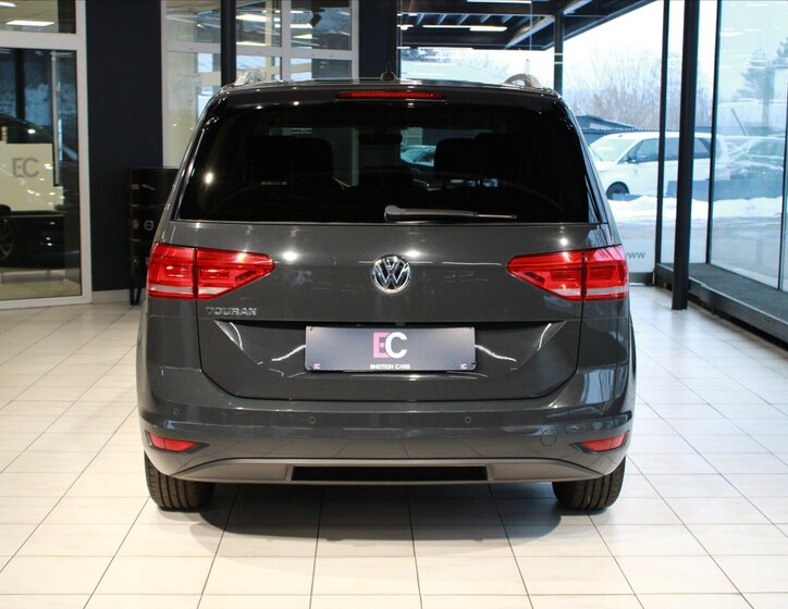 Volkswagen Touran MPV 1,5 l 110 kw