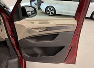 Volkswagen Multivan 28