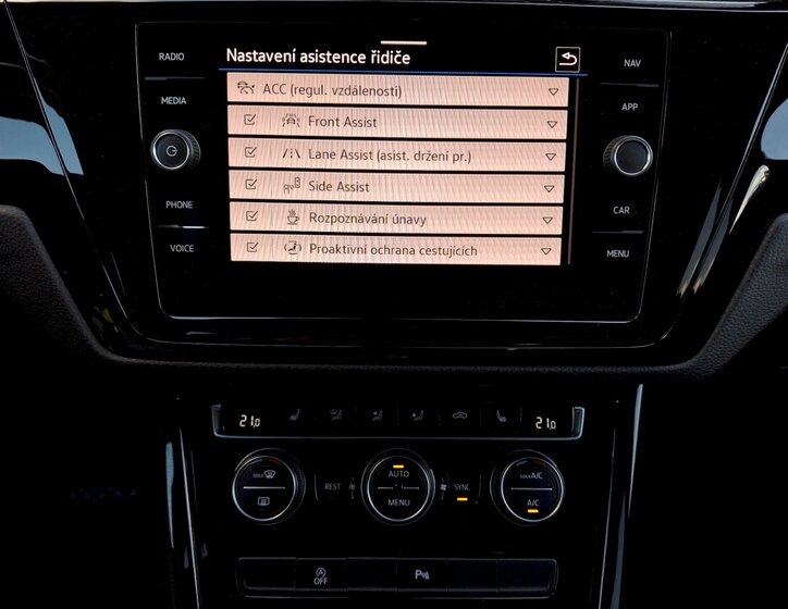 Volkswagen Touran 29