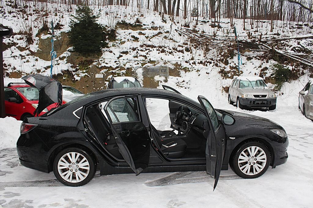 Mazda 6 Sedan / Limuzína 2,0 l 108 kw