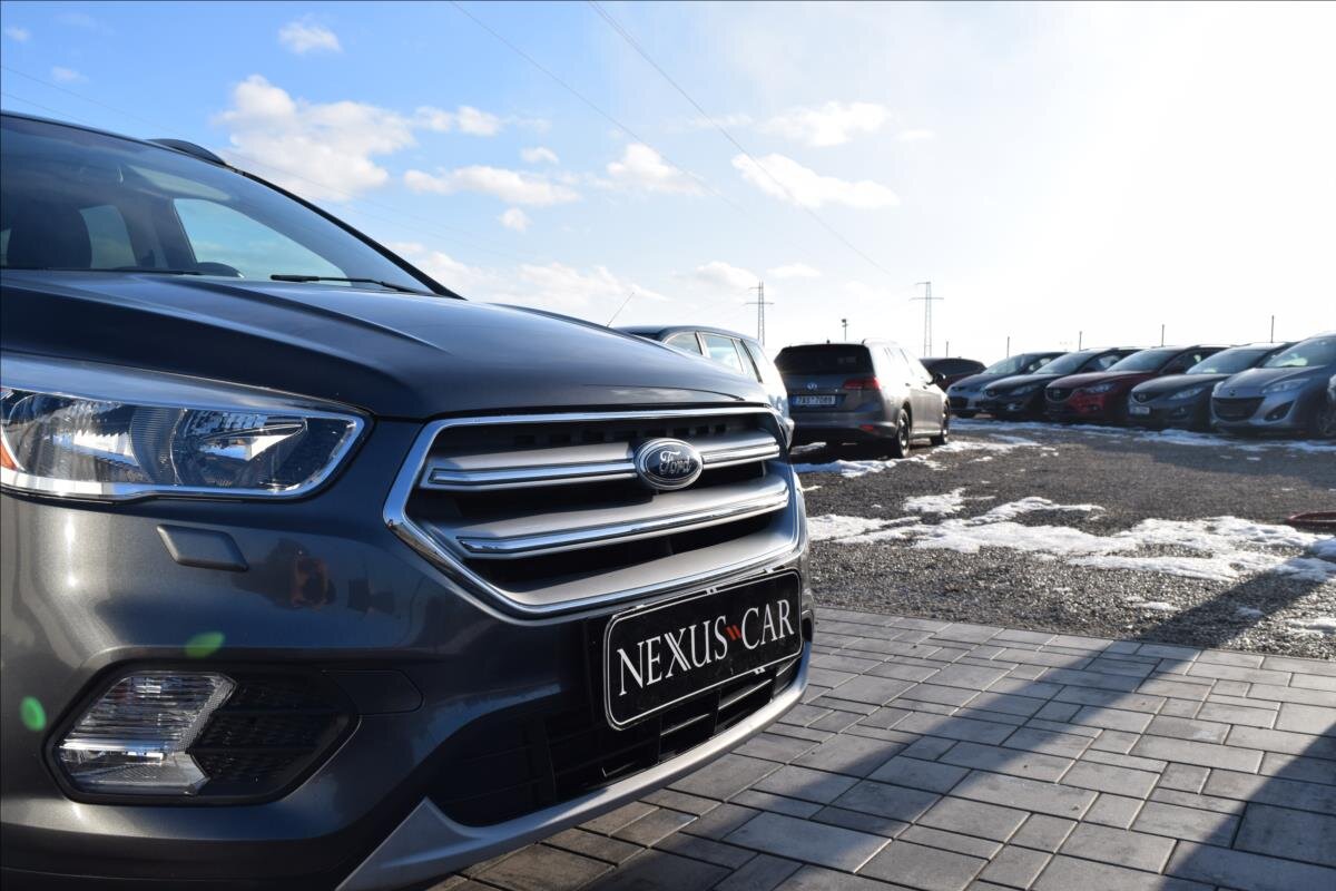Ford Kuga SUV 1,5 l 88 kw