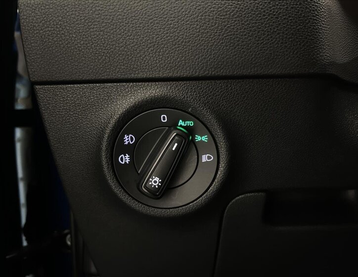 Škoda Karoq SUV 1,5 l 110 kw