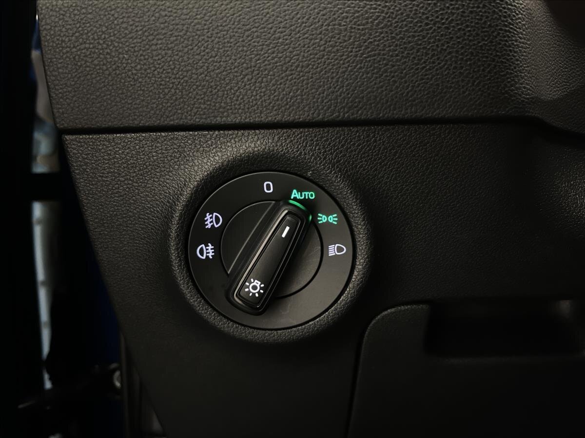 Škoda Karoq SUV 1,5 l 110 kw