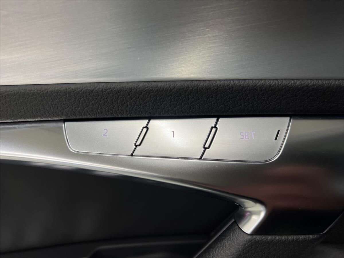 Audi S6 Sedan / Limuzína 3,0 l 253 kw