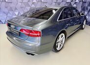 Audi S8 7