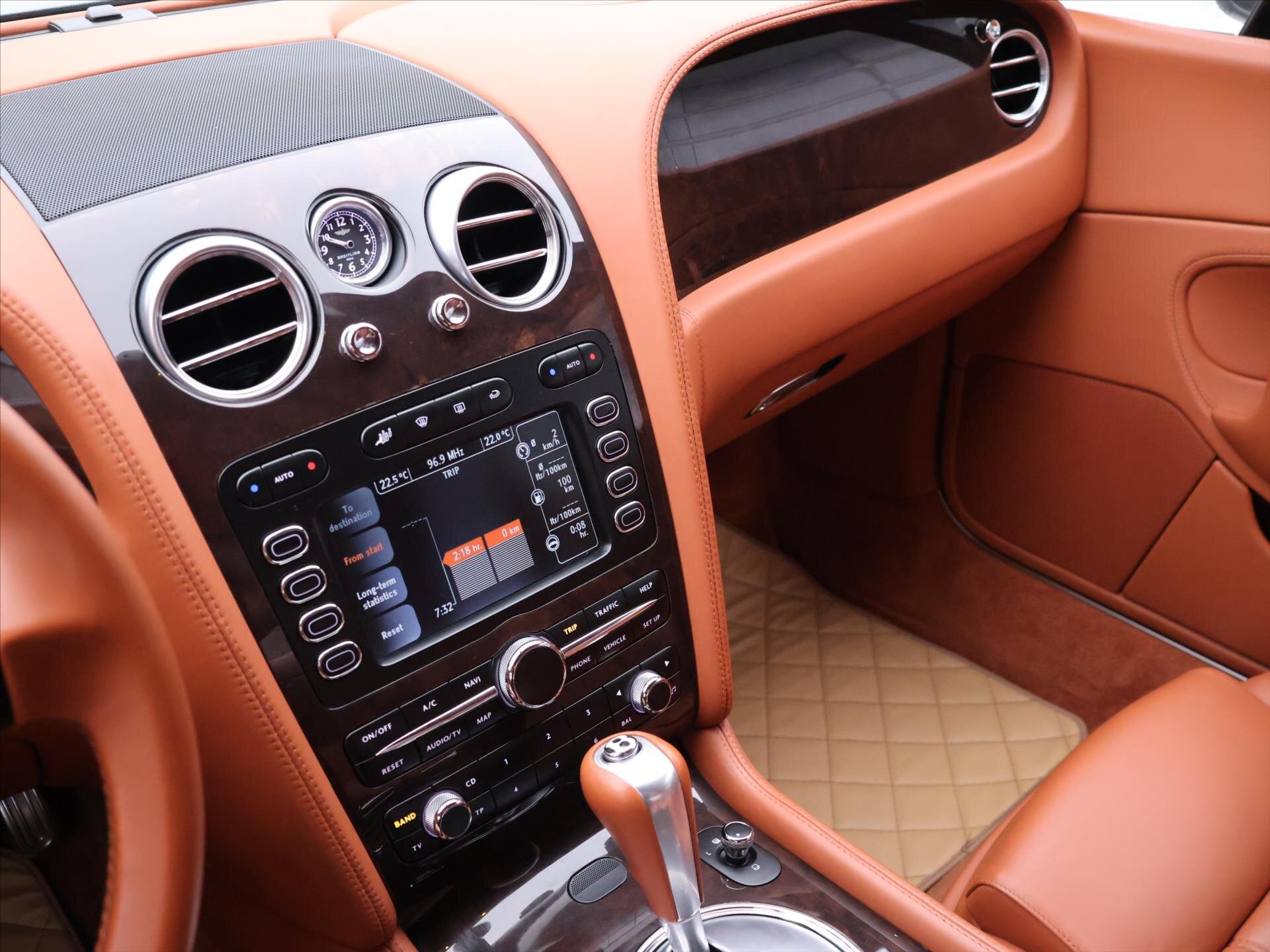 Bentley Continental GT Kupé 6,0 l 412 kw