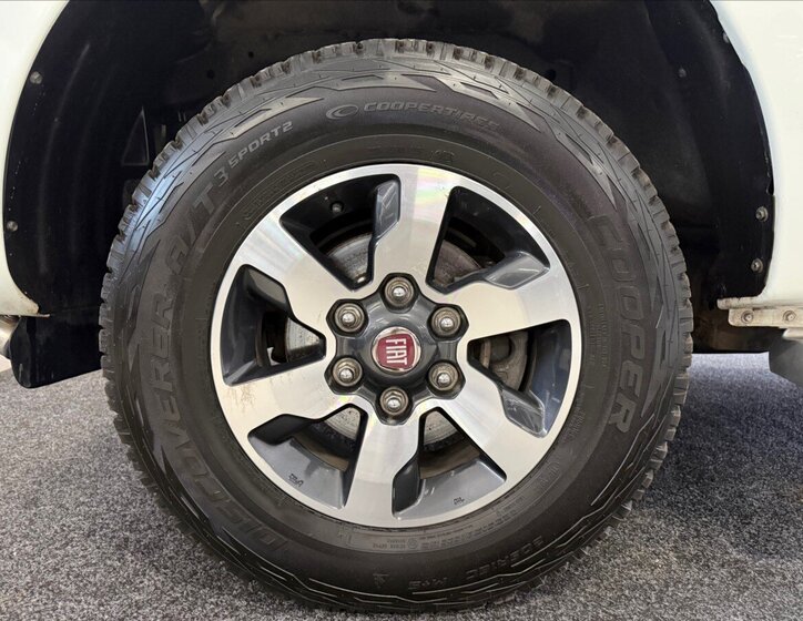 Mitsubishi L200 Pick-up 2,4 l 113 kw