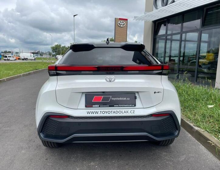 Toyota C-HR 9
