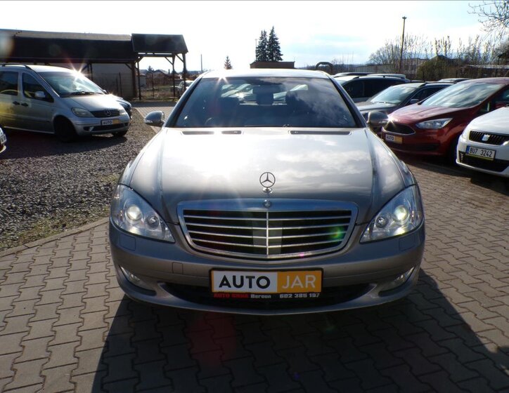Mercedes-Benz Třídy S Sedan / Limuzína 3,0 l 173 kw