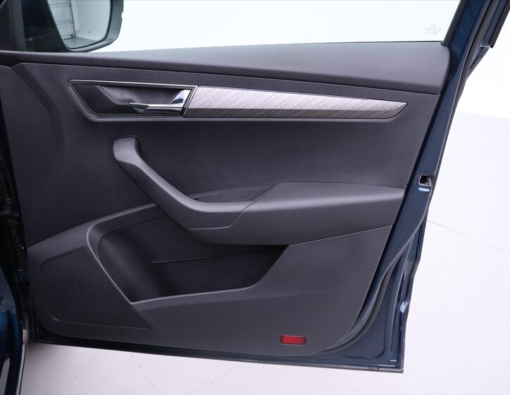 Škoda Karoq SUV / Terénní 1,5 l 110 kw