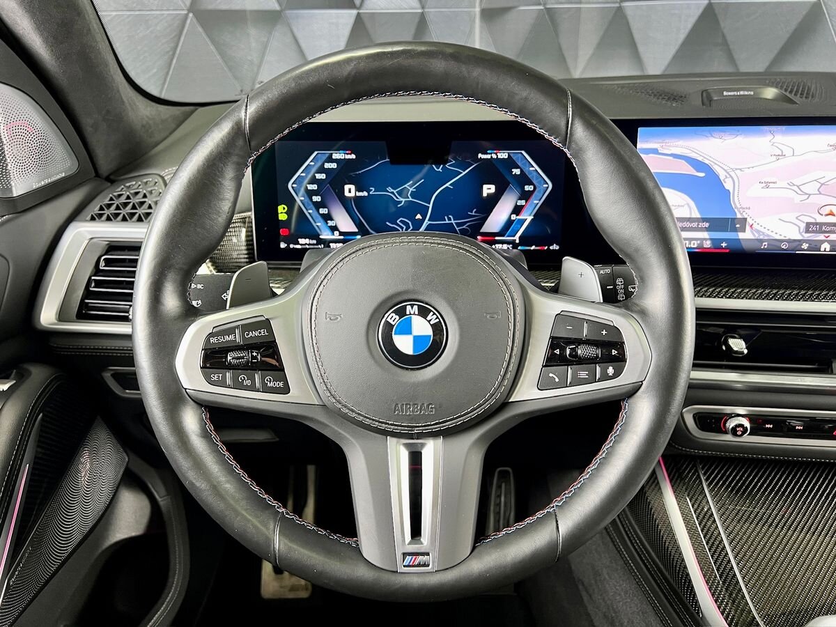 BMW X7 SUV / Terénní 4,4 l 390 kw