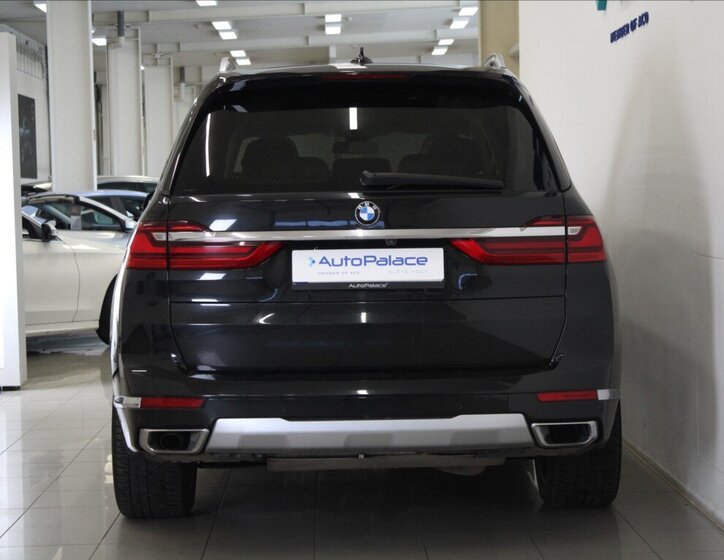 BMW X7 SUV / Terénní 3,0 l 195 kw