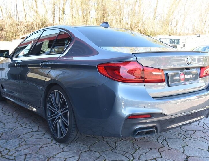 BMW Řada 5 Sedan / Limuzína 4,4 l 340 kw
