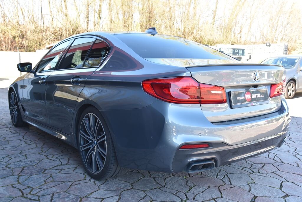 BMW Řada 5 Sedan / Limuzína 4,4 l 340 kw