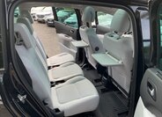 Peugeot 5008 MPV 2,0 l 120 kw