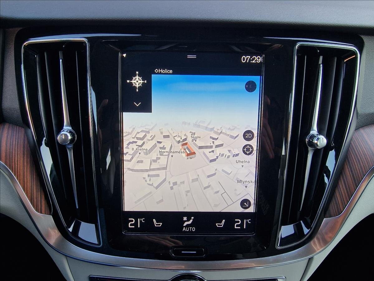 Volvo V60 Kombi 2,0 l 140 kw