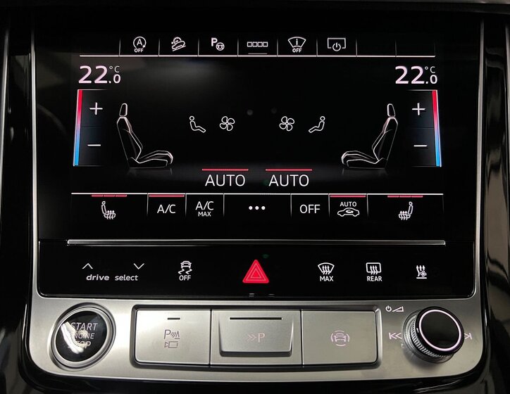 Audi Q8 SUV 3,0 l 210 kw